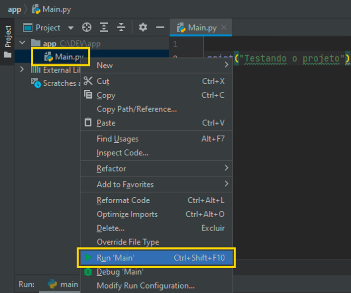 #PraCegoVer. A imagem mostra um recorte da tela de configuração do PyCharm. Em evidência está a classe Main.py. Na sequência, está em destaque botão Main.py e o botão Run'Main'.